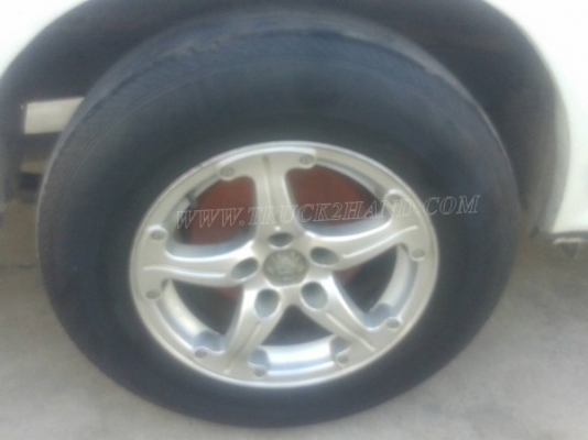 รถตู้หลังคาสูง ยี่ห้อโตโยต้า ติดแก๊ซ LPG ทะเบียนพร้อม