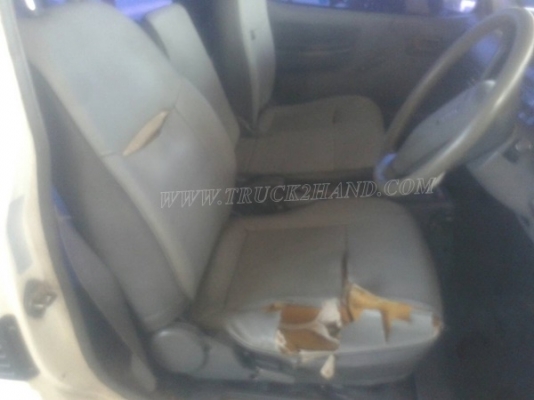 รถตู้หลังคาสูง ยี่ห้อโตโยต้า ติดแก๊ซ LPG ทะเบียนพร้อม