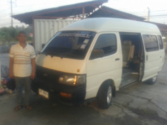 รถตู้หลังคาสูง ยี่ห้อโตโยต้า ติดแก๊ซ LPG ทะเบียนพร้อม