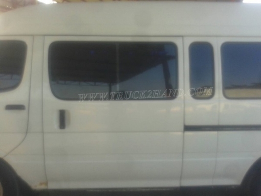 รถตู้หลังคาสูง ยี่ห้อโตโยต้า ติดแก๊ซ LPG ทะเบียนพร้อม