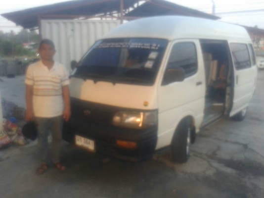 รถตู้หลังคาสูง ยี่ห้อโตโยต้า ติดแก๊ซ LPG ทะเบียนพร้อม