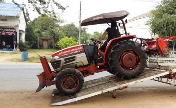 ปัญญาแทรคเตอร์ จัดให้ครับ ยันม่า EF453T ใบมีดคานล่างพร้อมโรตาลี่1.8ม.เล่มทะเบียนพร้อม