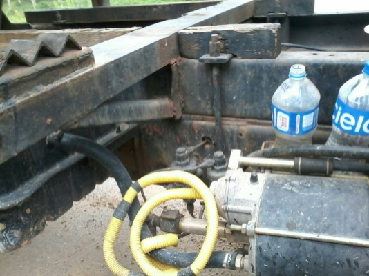 รถอีซูซุ 6 ล้อดั้ม FSR / 145 แรงม้า. ปี 37.   สนใจติดต่อ  081 - 6079515