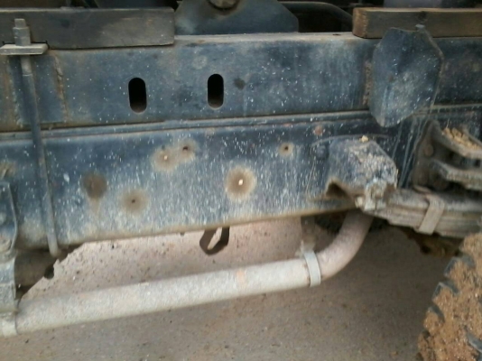 รถอีซูซุ 6 ล้อดั้ม FSR / 145 แรงม้า. ปี 37.   สนใจติดต่อ  081 - 6079515