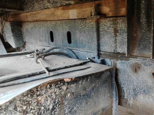 รถอีซูซุ 6 ล้อดั้ม FSR / 145 แรงม้า. ปี 37.   สนใจติดต่อ  081 - 6079515