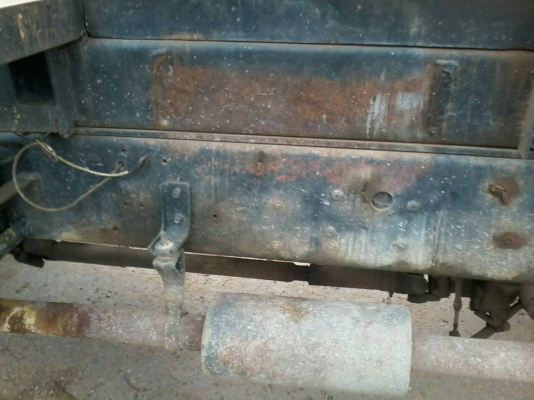 รถอีซูซุ 6 ล้อดั้ม FSR / 145 แรงม้า. ปี 37.   สนใจติดต่อ  081 - 6079515