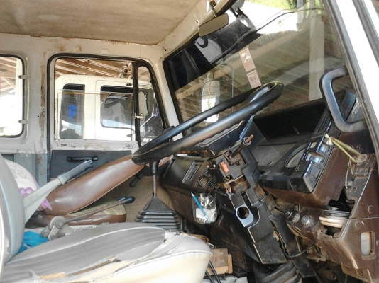 รถอีซูซุ 6 ล้อดั้ม FSR / 145 แรงม้า. ปี 37.   สนใจติดต่อ  081 - 6079515