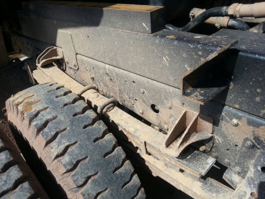 รถอีซุซุ 6 ล้อดั้ม NPR 150 แรงม้า ปี 52. ( รถวิ่ง 2xx,xxx กม. ) สนใจติดต่อ 081 - 6079515 รถอีซุซุ 6 ล้อดั้ม NPR 150 แรงม้า ปี 52. ( รถวิ่ง 2xx,xxx กม. ) สนใจติดต่อ 081 - 6079515