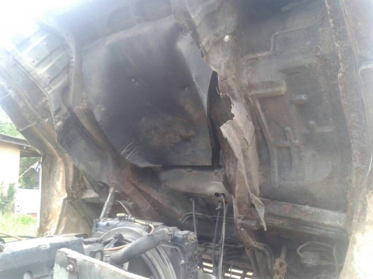 รถอีซูซุ 10 ล้อดั้ม FXZ เปลื่ยนเครื่อง 240 แรงม้า. ปี 37. สนใจติดต่อ 081 - 6079515 รถอีซูซุ 10 ล้อดั้ม FXZ เปลื่ยนเครื่อง 240 แรงม้า. ปี 37. สนใจติดต่อ 081 - 6079515