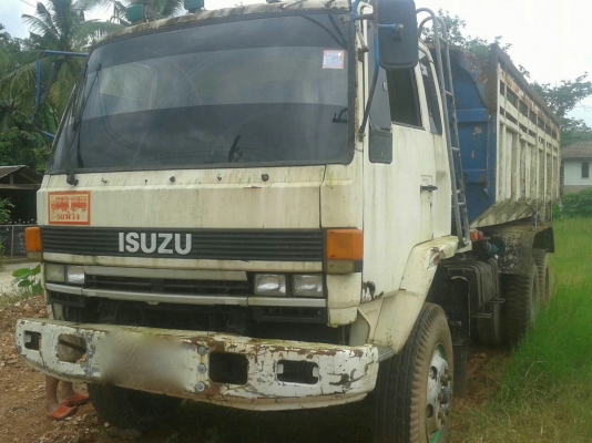 รถอีซูซุ 10 ล้อดั้ม  FXZ  เปลื่ยนเครื่อง 240 แรงม้า. ปี 37.    สนใจติดต่อ   081 - 6079515