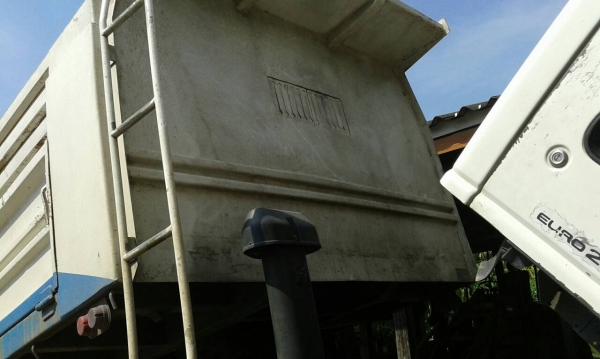 ขายรถบรรทุก 6 ล้อดัมพ์ ISUZU NQR 175 แรงม้าปี 2549 ราคา 650000