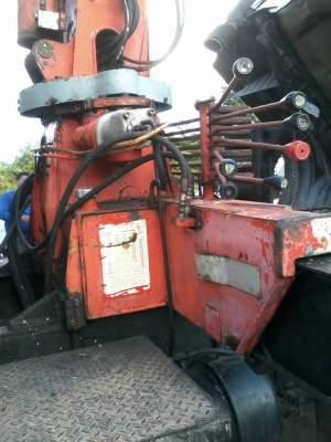 ขายFF180แรงติดเครนUNIC500ท้องปลิง4ปลอก3ชักขาเหลี่ยมยาว7.20เมตร