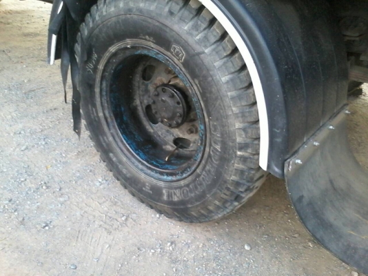 ขายFF180แรงติดเครนUNIC500ท้องปลิง4ปลอก3ชักขาเหลี่ยมยาว7.20เมตร