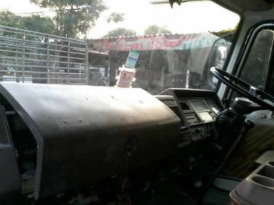 ขายFF180แรงติดเครนUNIC500ท้องปลิง4ปลอก3ชักขาเหลี่ยมยาว7.20เมตร