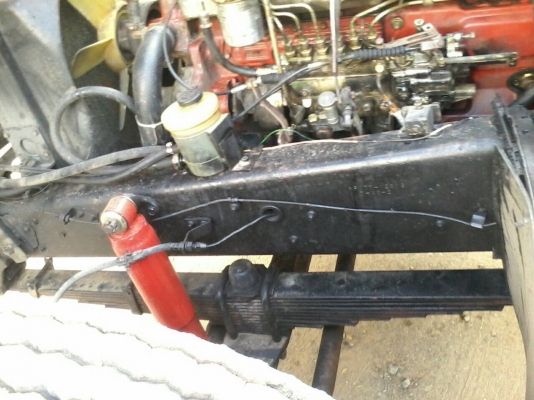 ขายFF180แรงติดเครนUNIC500ท้องปลิง4ปลอก3ชักขาเหลี่ยมยาว7.20เมตร