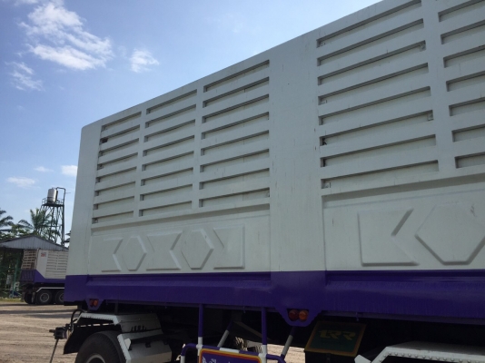 ขายหางพ่วง  อู่ ไทยรุ่งเรือง  3  เพลา. แท้.  ปี 55.   สนใจติดต่อ  081 - 6079515