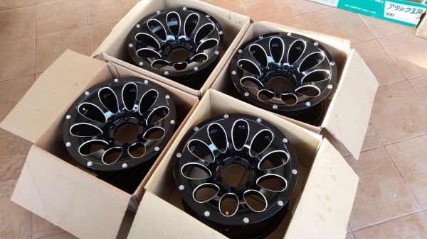 ขายล้อขอบ 16 กว้าง 8.5 ออฟ 0 ขายล้อขอบ 16 กว้าง 8.5 ออฟ 0