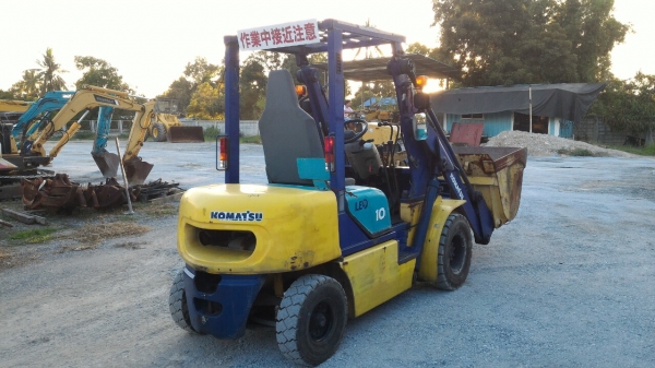 KOMATSU SD10C-3 เก่าญี่ปุ่น 090-986-2521 อ๊อบ KOMATSU SD10C-3 เก่าญี่ปุ่น 090-986-2521 อ๊อบ