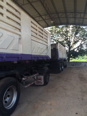 รถฮีโน่ 10 ล้อดั้ม 344 แรงม้า. ปี 56. ( รถวิ่ง 2xx,xxx กว่า กม. ) , ( ขาย แม่ , ลูก. )    สนใจติดต่อ  081 - 6079515