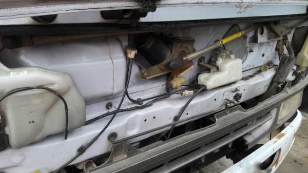 รถฮีโน่ 6 ล้อ FC4J  145 แรงม้า. ปี 41.    สนใจติดต่อ  081 - 6079515