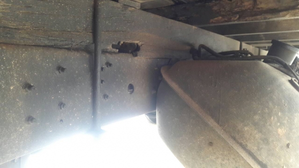 รถฮีโน่ 6 ล้อ FC4J  145 แรงม้า. ปี 41.    สนใจติดต่อ  081 - 6079515