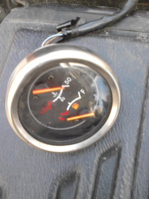 ขายเกจวัดความร้อนกับเกจวัดนำมัน ราคา แค่ 250 บาทพร้อมส่ง ขายเกจวัดความร้อนกับเกจวัดนำมัน ราคา แค่ 250 บาทพร้อมส่ง