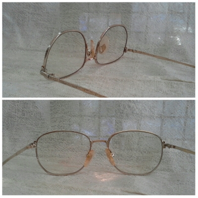 แว่นสายตายาวแฮนด์คราฟท์ LOGOS/Singapore