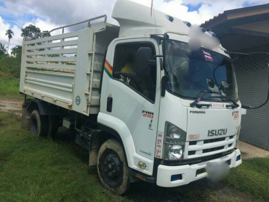 รถอีซูซุ 6 ล้อดั้ม FRR 210 แรงม้า  ปี 53.  ( รถวิ่ง 1xx,xxx กม. )     สนใจติดต่อ  081 - 6079515