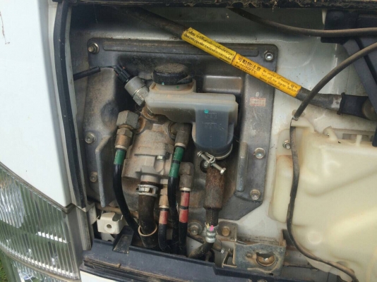 รถอีซูซุ 6 ล้อดั้ม FRR 210 แรงม้า  ปี 53.  ( รถวิ่ง 1xx,xxx กม. )     สนใจติดต่อ  081 - 6079515