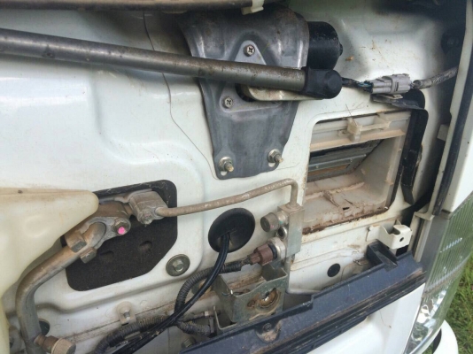 รถอีซูซุ 6 ล้อดั้ม FRR 210 แรงม้า  ปี 53.  ( รถวิ่ง 1xx,xxx กม. )     สนใจติดต่อ  081 - 6079515