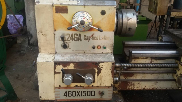 เครื่องกลึง8ฟุต