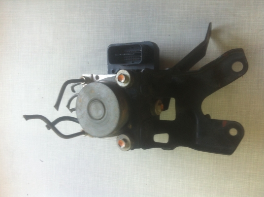 ปั้มABSโตโยต้านิววีออสถอดรับประกันครับ