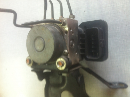 ปั้มABSโตโยต้านิววีออสถอดรับประกันครับ