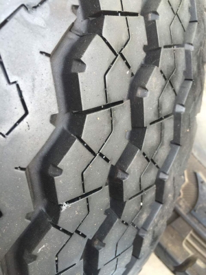 ขายยางบริสโตน 215/70/15 ปี14 ราคาถูกๆ