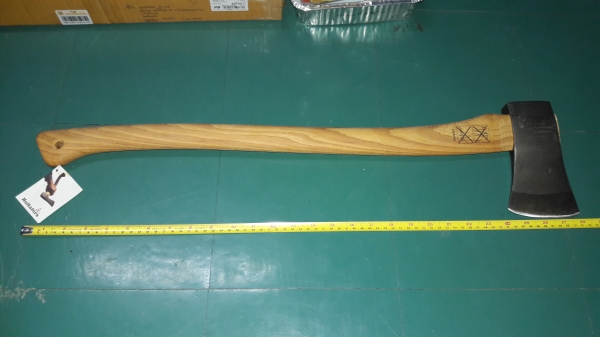 ขายขวานตราเสือกู้ภัยหัวสีเทาขนาดหัว2 1/4ปอน MADE IN SWEDEN.