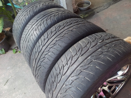 ขอบ 20 พร้อมยาง สภาพสวย ไม่มีซ่อม ขอบ 20 พร้อมยาง สภาพสวย ไม่มีซ่อม