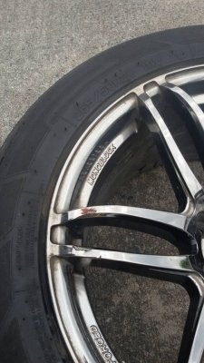 ขอบ 20 พร้อมยาง สภาพสวย ไม่มีซ่อม ขอบ 20 พร้อมยาง สภาพสวย ไม่มีซ่อม