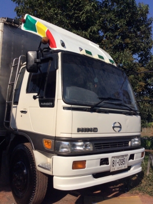 HINO10ล้อ หัวสมอ เพลาเดียว( ตู้ สูง 2.5 ม.) เครื่อง HO7D195 แรง เครื่องดี ขับดี ครัทซีสวย ยางดี   ขาย 580,000 บาท ศุภากร 081-1903107, 081-4252943