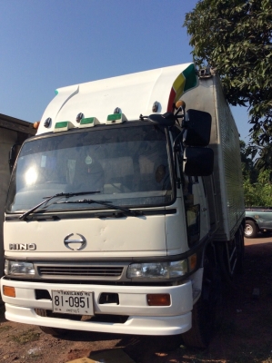 HINO10ล้อ หัวสมอ เพลาเดียว( ตู้ สูง 2.5 ม.) เครื่อง HO7D195 แรง เครื่องดี ขับดี ครัทซีสวย ยางดี   ขาย 580,000 บาท ศุภากร 081-1903107, 081-4252943