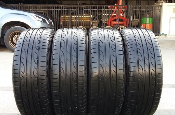 ยาง,205-55-16 DUNLOP LM704 ปี15สภาพเต็ม ชุดละ 4,200 ยาง,205-55-16 DUNLOP LM704 ปี15สภาพเต็ม ชุดละ 4,200