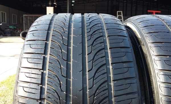 ยาง,275-35-18 Roadstone N7000 ดอกหนาปี12หนึ่งคู่ 2,700 ยาง,275-35-18 Roadstone N7000 ดอกหนาปี12หนึ่งคู่ 2,700