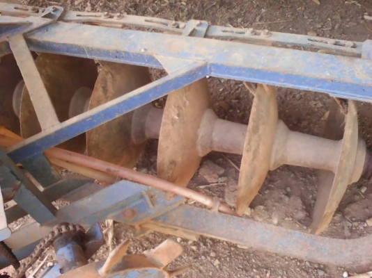 9800 บาท รถไถฟอร์ด. 7*26 ถูกๆ มายกไปเลยครับของใช้ได้ ไม่มีผานคัดท้าย ราคาคุยกันได้ ขายได้ขายเลยครับ