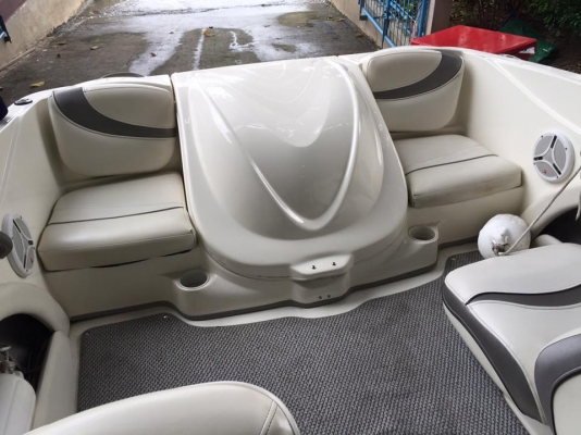 ลดราคาสปีดโบ๊ด MAXUM 18ฟุตเครื่อง3000 เพียง 469000 เท่านั้น