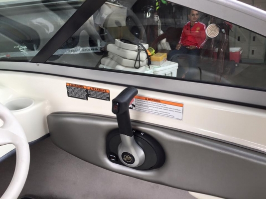 ลดราคาสปีดโบ๊ด MAXUM 18ฟุตเครื่อง3000 เพียง 469000 เท่านั้น