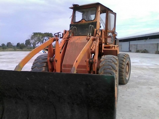 รถด่วน!!! รถตักสภาพสวยๆ