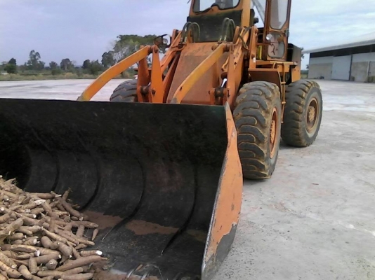 รถด่วน!!! รถตักสภาพสวยๆ