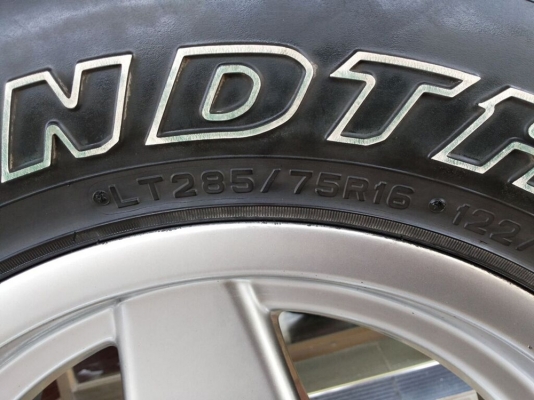 ล้อพร้อมยาง แม็กลาย bradley ขอบ 16x8 พร้อมยาง dunlop grandtrek at3 285/75/16