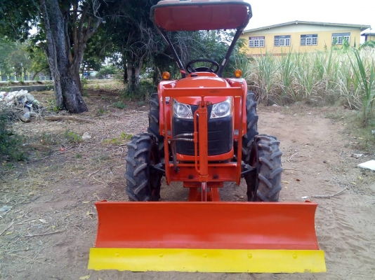 ขายรถไถคูโบต้า L3608 มีใบมีดดันโรตารี่พร้อมใช้งานครับ