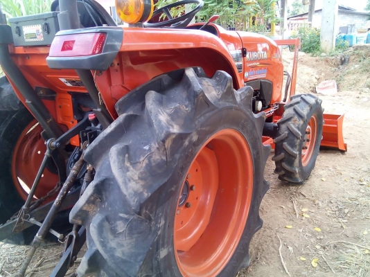 ขายรถไถคูโบต้า L3608 มีใบมีดดันโรตารี่พร้อมใช้งานครับ