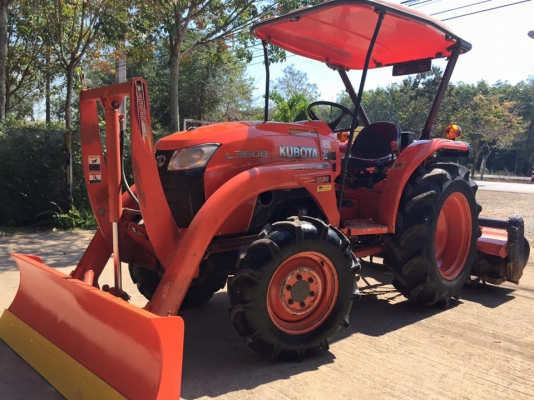 ขายรถไถ Kubota L3608(4WD) พร้อมใบมีดและโรตารี รถไร่ สีเดิม พร้อมใช้งาน